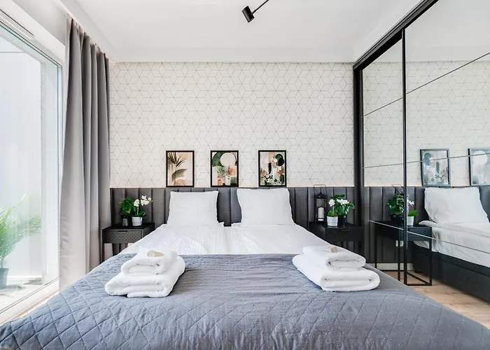 Rent Invest - Braniborska Parking Klimatyzacja 아파트